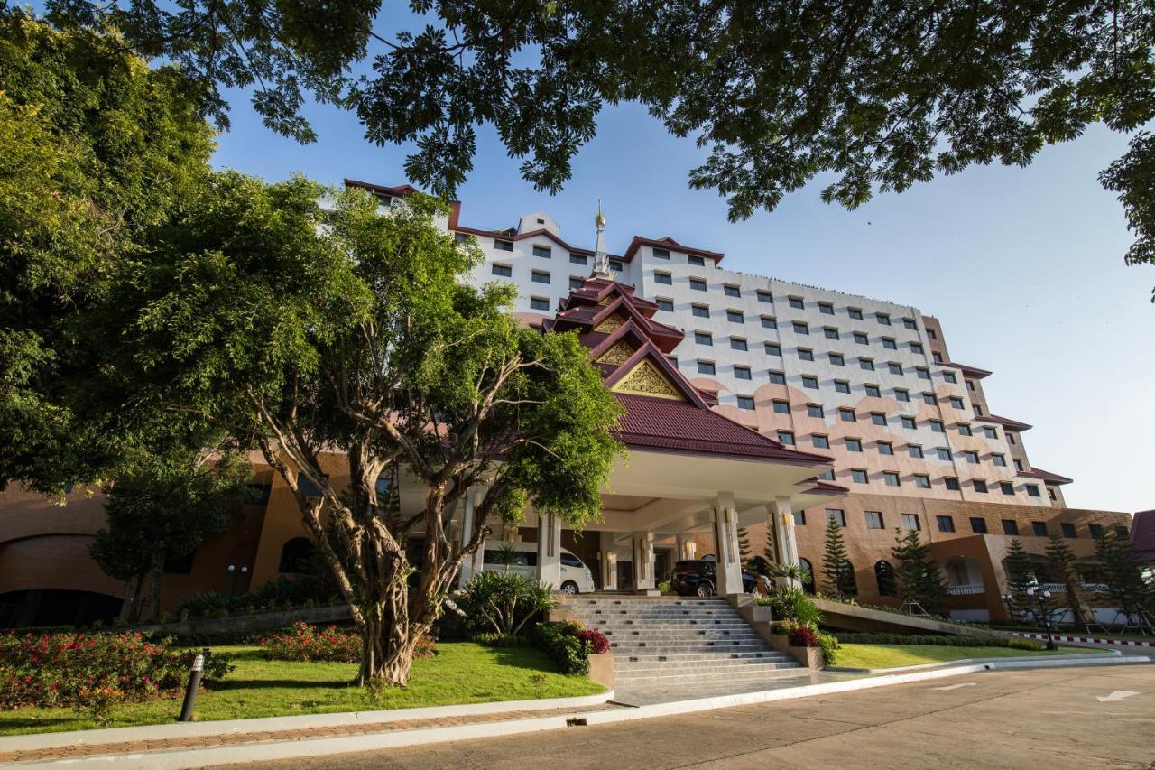 The Heritage Chiang Rai Hotel And Convention Zewnętrze zdjęcie The Royal Thai Police Hospital