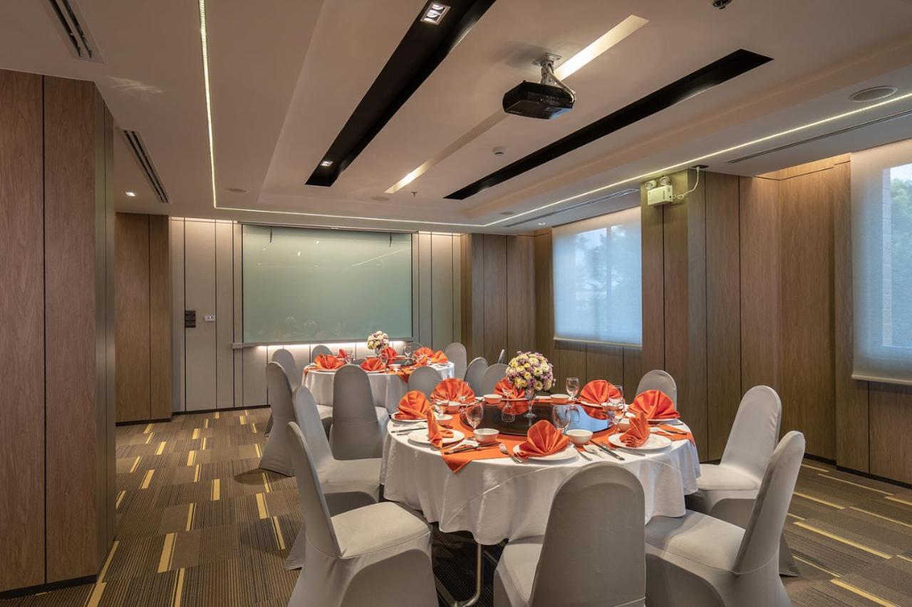 The Heritage Chiang Rai Hotel And Convention Zewnętrze zdjęcie The Chinese Room